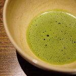 温石 - 気泡が醸す香りとともに心が温かくなり、名残惜しいひとときが終わりを迎える。