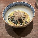 永山 - アオリイカ、おくら、とろろ卵黄、海苔