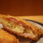 こころや - 鎌倉ロースハムポテサラ挟みカツアップ