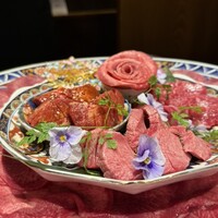 焼肉 龍華園 - 黒タン1本盛り　極み