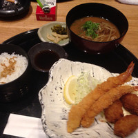 うおまん 西梅田本店 - 海老フライ&カキフライ／日替り定食①