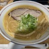 中華そば 肴 yamago - 料理写真:骨中華そば¥780 中太ちぢれ麺
