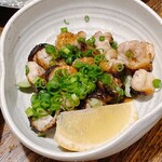 萬領 - 焼き皮ポン酢①