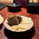 カルネジーオ イースト - 