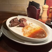 カルネジーオ イースト - 