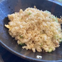 杏梨　チャイニーズキッチン 品川インターシティ店 - ズワイガニ入りレタス炒飯