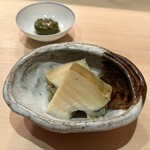 すし 良月 - 煮黒アワビ-肝ソースと白味噌ソース添え-