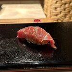 すし 良月 - 本マグロの大トロにぎり