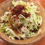 大かまど芝 - サラダはキャベツの千切り！