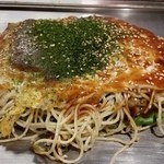 ちんちくりん - 蒸し麺入りお好み焼き（通常７５０円）。