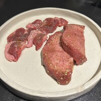 KABUN-AZABUJUBAN - 極タン（右）タンすじ（左）