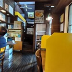 黄金マッハカレー - 店内