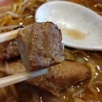 麺屋 おざわ - サイコロチャーシュー(トッピング)のアップ