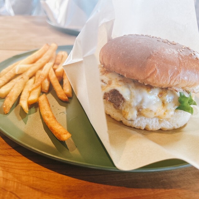 Rugged BASE - 一ノ関（ハンバーガー）の写真