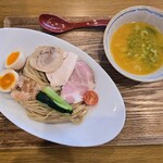 結まる - 味玉結まるつけ麺