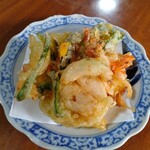 そばやかた 樽石 - かき揚げ￥300