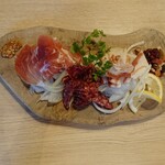 ピザとハムと時々ワイン ボンジョルノ食堂 - 生ハム盛り合わせ3種