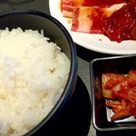 焼肉ぐりぐり家 - さあ食うよ！いただきます！