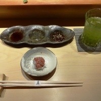 鮨 真 - コの字カウンターで
