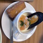 ラ・ベランダ プレミア - タイムサービスのクラムチャウダー