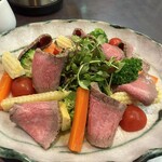 元祖 田丸屋 - 赤城牛のローストビーフサラダ