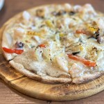 Cafe＆Dining HANAむこう - 地中海シーフードピザ