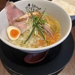 324440324 - 鶏節極塩ラーメン950円