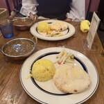 グルガオン - 本日のカレー（辛口）チーズクルチャ変更