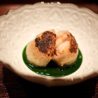 廣澤 - 焼きまんじゅうをニラソースで。焼きニラ饅頭。