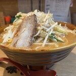 味噌乃家 - 野菜たっぷりラーメン+炙りチャーシュートッピング