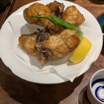 魚沼釜蔵 ぽんしゅ館 - フグ唐揚げ ¥890 税抜