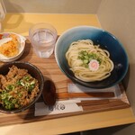 udon noodles 麺候 - 