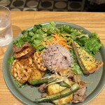 エムズマーケット デリカテッセン&ダイナー - 