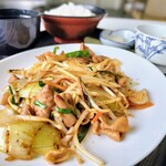 ドライブイン化粧坂 - 料理写真:ホルモン炒め定食(880円)