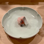 登喜和鮨 - サワラのお腹