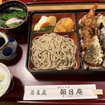 朝日庵 - 息子の頼んだ冷たいおそばの天丼セット❗️