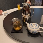 赤坂璃宮 - ジャスミン茶。中国茶って堪らなく好き。出涸らしでも好き。