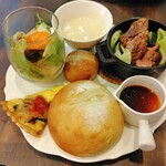 ラ ルーナ - 料理写真:仔羊肩ロース肉のロースト