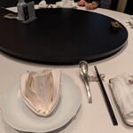 赤坂璃宮 - 食前の設え。