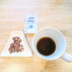 COFFEE POST - 小豆がお供
