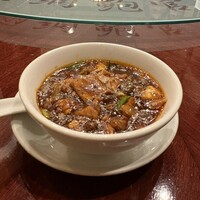 個室中華 頤和園 溜池山王店 - 