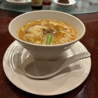 個室中華 頤和園 溜池山王店 - 