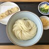 うどん山笑う