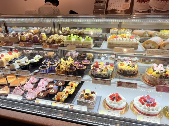 シャトレーゼ 保戸野店（CHATERAISE） - 泉外旭川（ケーキ）の写真