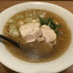 麺や 佐渡友 - 料理写真:醤油らーめん 魚介ガツン‼︎ ¥900