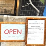 セルサルサーレ - 外観　ランチメニュー