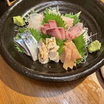 吟魚のはなれ  吟チロリ - 5人分の刺身盛り合わせ