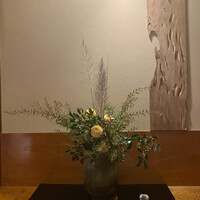 茶寮 一松 - 私達のお部屋の手前の生け花