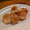 コアラ食堂 - ホタテのバター醤油鉄板焼