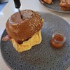 Two Good Eggs Café - 料理写真:Deluxe Breakfast Burger